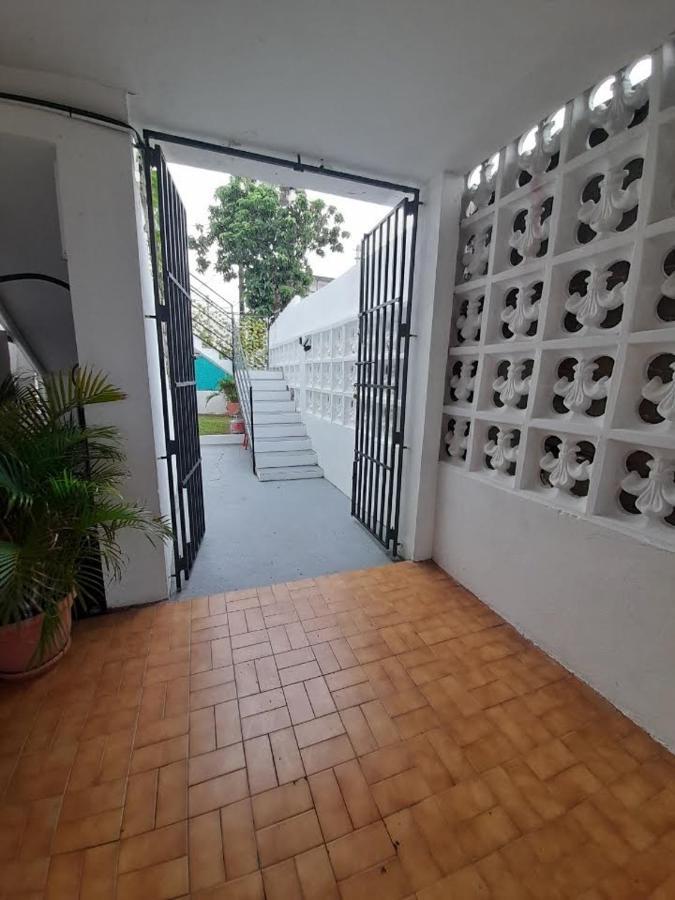 Frente Aeropuerto De Isla Verde San Juan Exterior foto